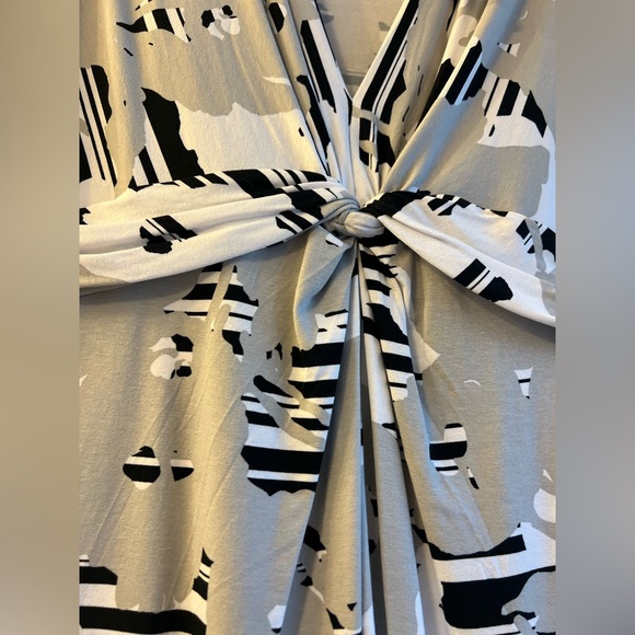 🆕 NY&C Women’s Dress - Picture 2 of 7